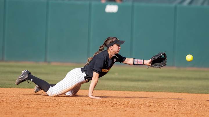 Missouri Softball Notches Impressive Opening Day Sweep