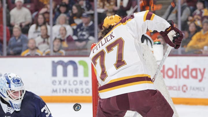Gophers men, women win with shutouts Friday night Gophers men, women win with shutouts Friday night