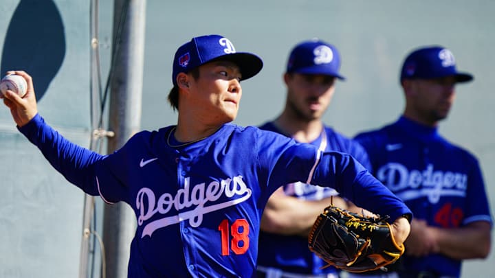 Yoshinobu Yamamoto Gifted a Surprise Present by New Dodgers Teammate