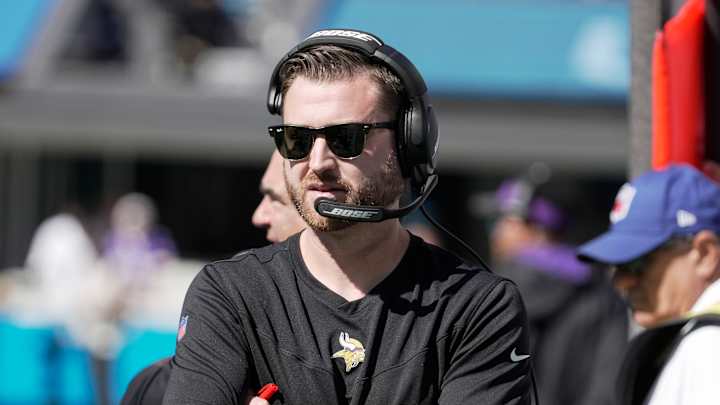 Report: New Orleans Saints Have Name to Watch at Quarterbacks Coach After Ronald Curry's Departure