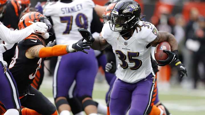NFL RB Rankings: Ravens' Gus Edwards Underappreciated? NFL RB Rankings: Ravens' Gus Edwards Underappreciated?