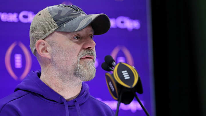 Ex-Washington OC Ryan Grubb Leaves Alabama for Seahawks Coordinator Job Ex-Washington OC Ryan Grubb Leaves Alabama for Seahawks Coordinator Job