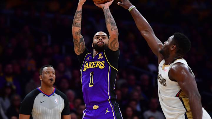 Balanced Offensive Attack From Lakers Overwhelm Pelicans Defense