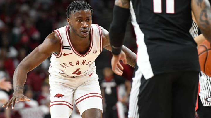 Davis No-Shows on Radio NIL Deal