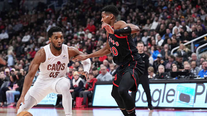 Raptors Get 1st Look at New Roster in Blowout Loss to Cavaliers