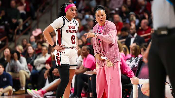 FINAL: South Carolina Blowsout No. 11 UConn In 83-65 Win FINAL: South Carolina Blowsout No. 11 UConn In 83-65 Win