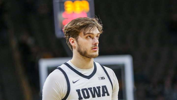 Iowa Basketball Knocks Off Badgers