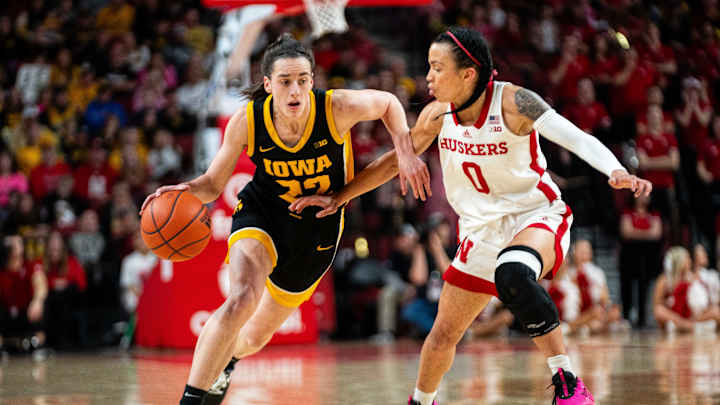 Huskers Knock off No. 2 Iowa