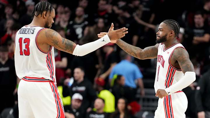 Big 12 Men’s Basketball Saturday Rundown: Houston, Iowa Sit at the Top Big 12 Men’s Basketball Saturday Rundown: Houston, Iowa Sit at the Top