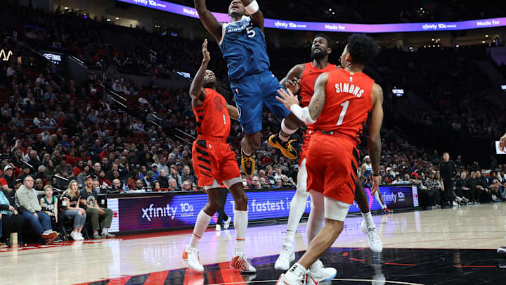 Edwards' 41 points, NAW's timely 3s help Wolves down Trail Blazers