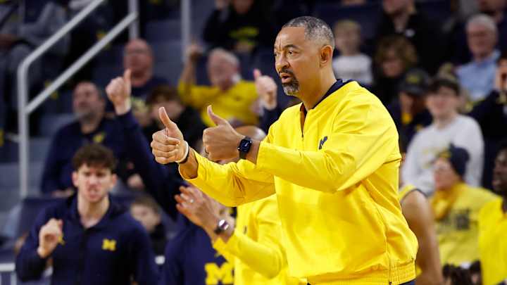 Michigan’s Juwan Howard Gets Vote of Confidence Amid Disastrous Season Michigan’s Juwan Howard Gets Vote of Confidence Amid Disastrous Season
