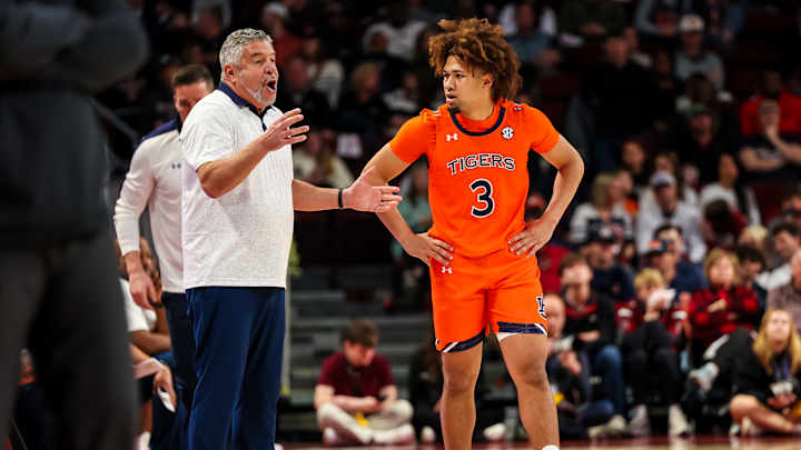 Bruce Pearl Talks Job Lamont Paris Has Done At South Carolina