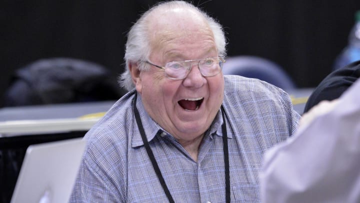CBS Announcer Verne Lundquist to Retire After Broadcasting Final Masters in April CBS Announcer Verne Lundquist to Retire After Broadcasting Final Masters in April