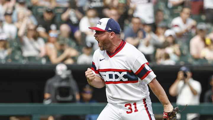 Former Chicago White Sox Closer Reportedly Mulling Multiple Options as He Rehabs Elbow Injury
