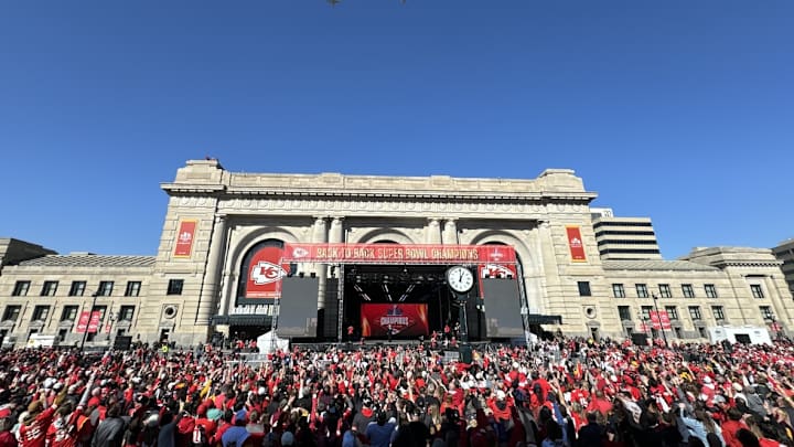 Steelers Offer Support After Chiefs Parade Shooting