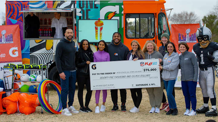 Raiders' Josh Jacobs Gave Back to Las Vegas Youth