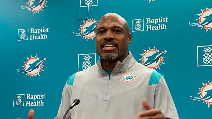 Kelly: Weaver's Experience As a Player Should Help with Changing Tide