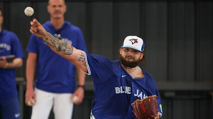Toronto Blue Jays' Projected Starting Pitcher Makes Major Physical Change Entering 2024