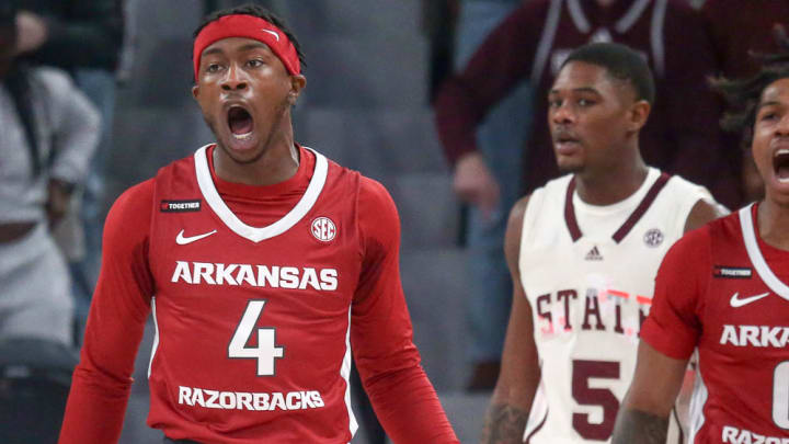 Davis Negotiates Unique Deal to Announce Future on Little Rock Radio