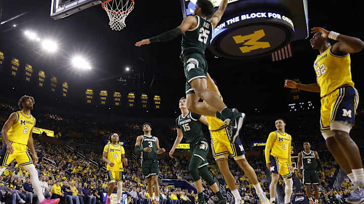 5 Observations: Tough Defense, Late Run Lifts Michigan State Past Michigan