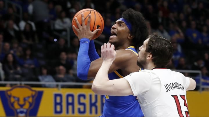 Pitt Dominates Louisville Behind Blake Hinson Masterpiece Pitt Dominates Louisville Behind Blake Hinson Masterpiece