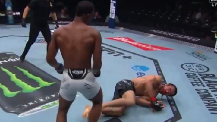 UFC 298 Results: Prelim Fighter Scores 3 Knockdowns With Alleged Broken Arm