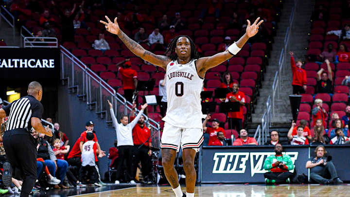 How to Watch Louisville Cardinals vs. Notre Dame Fighting Irish: Live Stream, TV Channel, Start Time