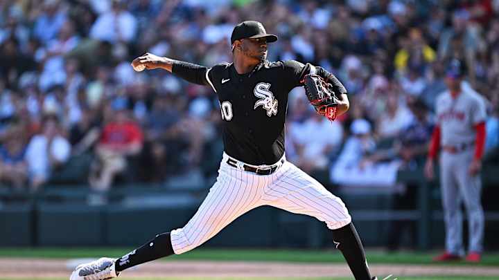 Seattle Mariners' Key Reliever Reportedly Almost Ready to Ramp Up Throwing Program