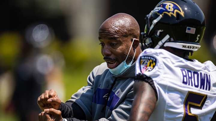 BREAKING: New Orleans Saints To Add WR Coach To Offensive Staff BREAKING: New Orleans Saints To Add WR Coach To Offensive Staff