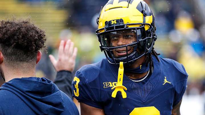 Just a Minute: Who are Alabama Football's Two Newest Transfers? Just a Minute: Who are Alabama Football's Two Newest Transfers?