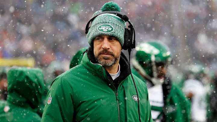 WATCH: Jets' Aaron Rodgers Praises Retiring AFC East Rival