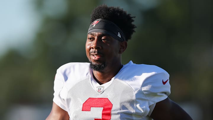 Veteran Buccaneers' Wide Receiver Tabbed as Salary Cap Casualty