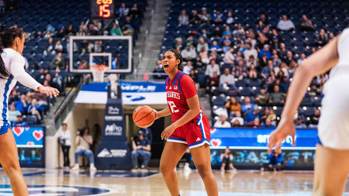 Hawking Points: Career-high from Nichols not enough as Jayhawks fall at Bears, 69-61