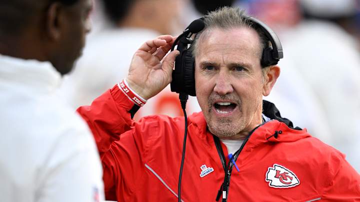 Steve Spagnuolo Dissects KC Chiefs' Third-Down Blitz in Super Bowl