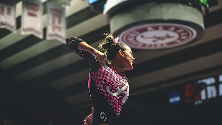 Alabama Scores Big to Beat Georgia in Power of Pink Meet Alabama Scores Big to Beat Georgia in Power of Pink Meet