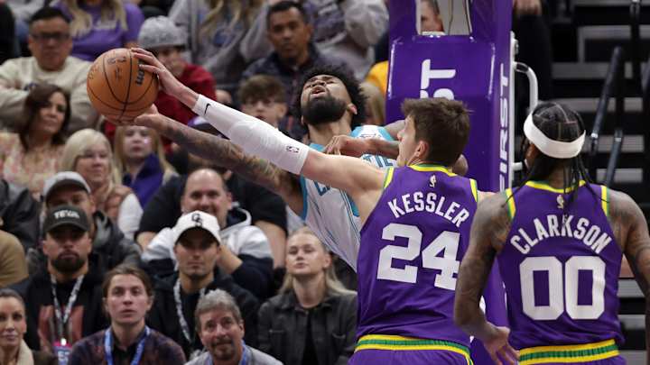 Jazz C Walker Kessler Dives Into His Approach on Recent Lineup Shift Jazz C Walker Kessler Dives Into His Approach on Recent Lineup Shift