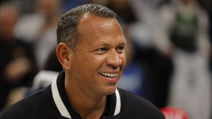 Alex Rodriguez Self-Deprecatingly Addresses Tan During In-Game ESPN Interview Alex Rodriguez Self-Deprecatingly Addresses Tan During In-Game ESPN Interview