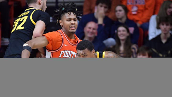 No. 12 Illinois Pulls Away from Iowa