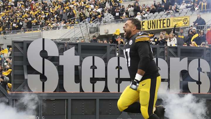 Hall of Famer Shouts Out Steelers in Goodbye