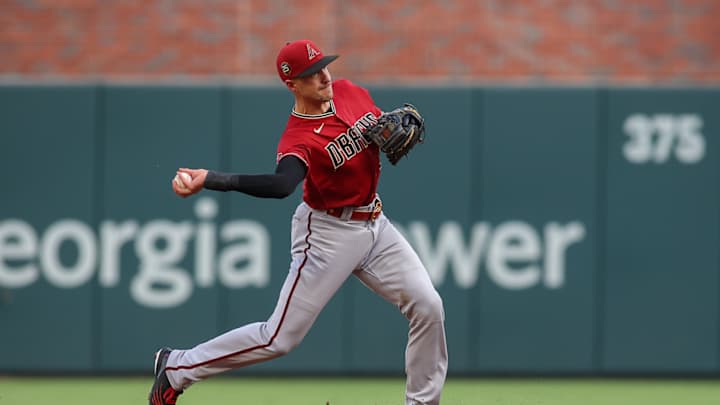 San Francisco Giants Sign Longtime Arizona Diamondbacks Shortstop Nick Ahmed