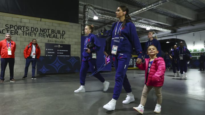 Alex Morgan Enters in Second Half of U.S. Gold Cup Loss to Mexico