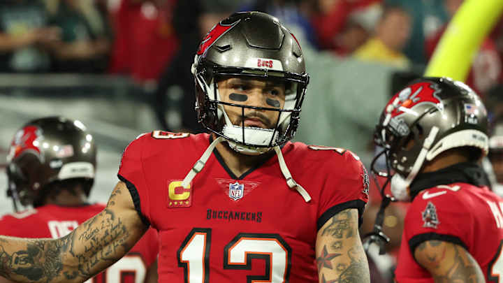 Buccaneers' Todd Bowles Reveals Update on Mike Evans Ahead of NFL Combine Buccaneers' Todd Bowles Reveals Update on Mike Evans Ahead of NFL Combine