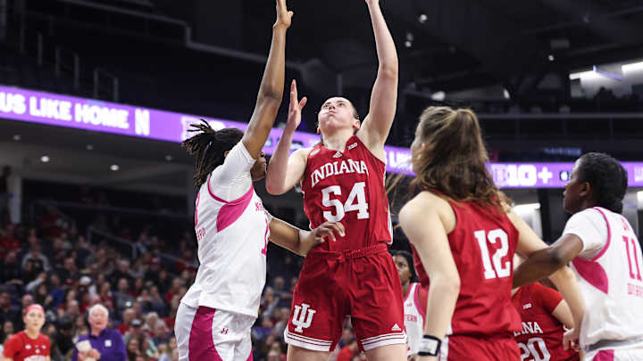 No. 14 Indiana Women Beat Northwestern 84-64 in Road Finale, Mackenzie Holmes Scores 28 No. 14 Indiana Women Beat Northwestern 84-64 in Road Finale, Mackenzie Holmes Scores 28