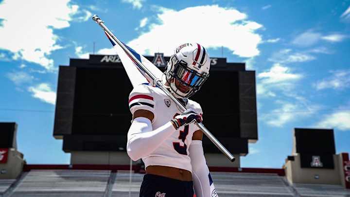 3-Star athlete Bryce Lewis considering Kansas