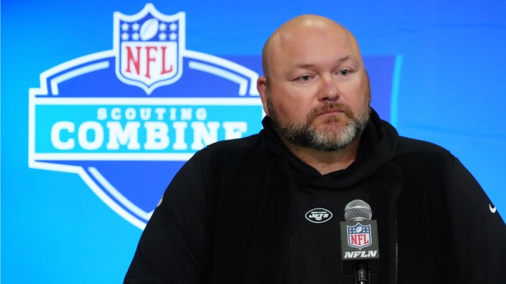 Jets Set to Embark on Their Near-Impossible Quest to Protect Aaron Rodgers