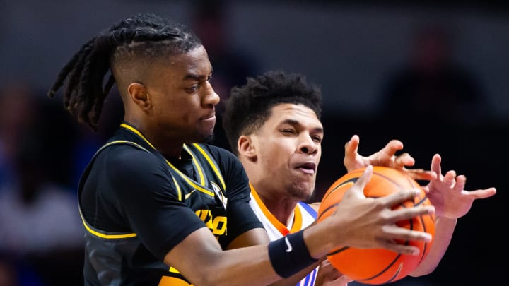 Missouri's Second Half Struggles Continue, Falls to Florida in 15th Straight Loss