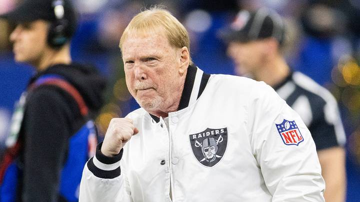 Players' Report Card Shows Confidence in Mark Davis