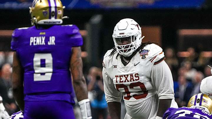 Texas' T'Vondre Sweat Reacts to Meeting With Cowboys at Scouting Combine