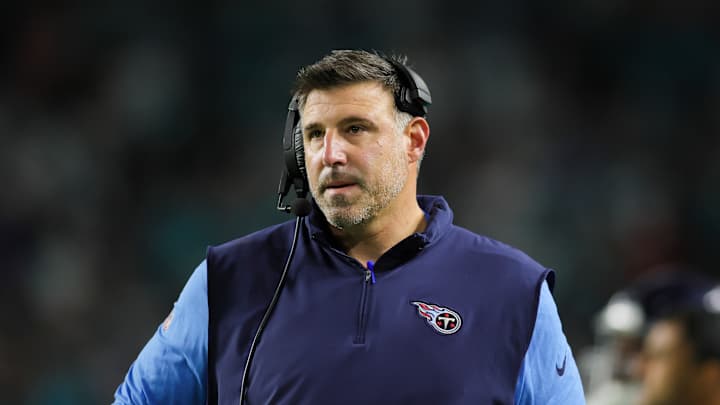 Mike Vrabel Would be an Excellent Defensive Coordinator Hire for the 49ers