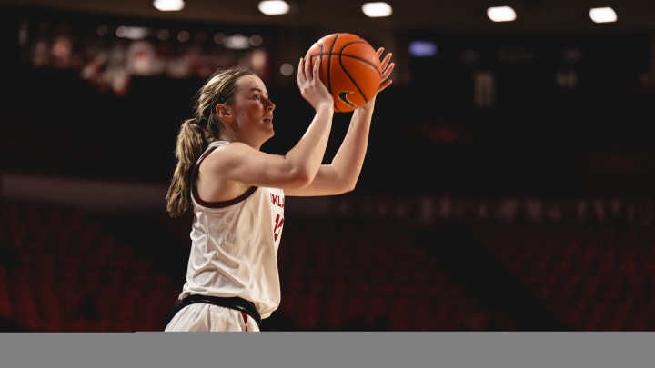 OU Basketball: Oklahoma Finishes Regular Season With Loss at Kansas